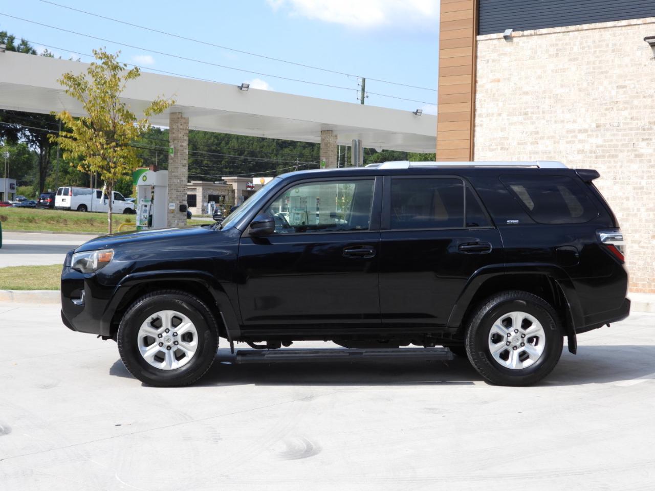 Toyota 4Runner SR5 2WD 2016
