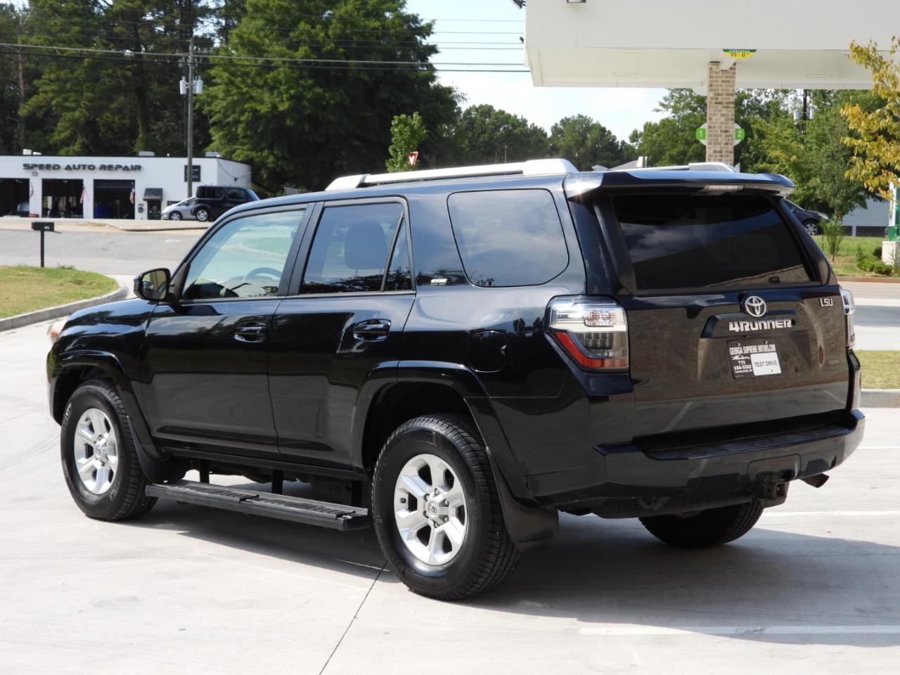 Toyota 4Runner SR5 2WD 2016