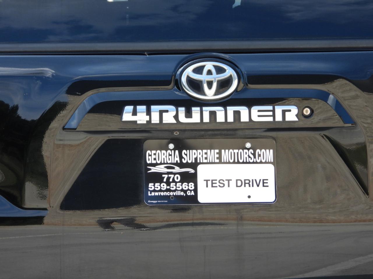 Toyota 4Runner SR5 2WD 2016