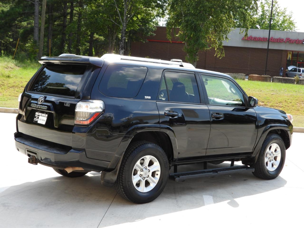 Toyota 4Runner SR5 2WD 2016