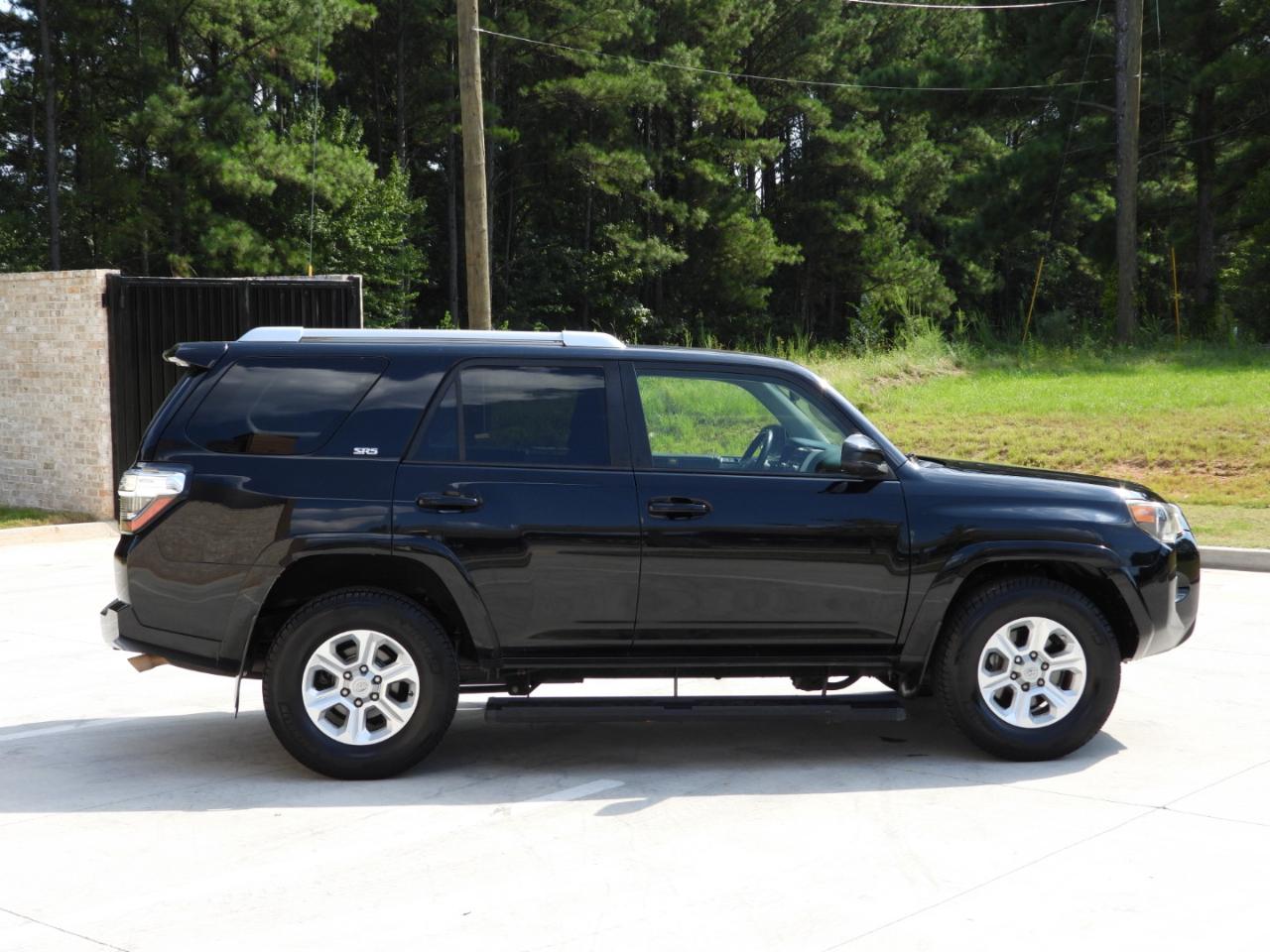 Toyota 4Runner SR5 2WD 2016