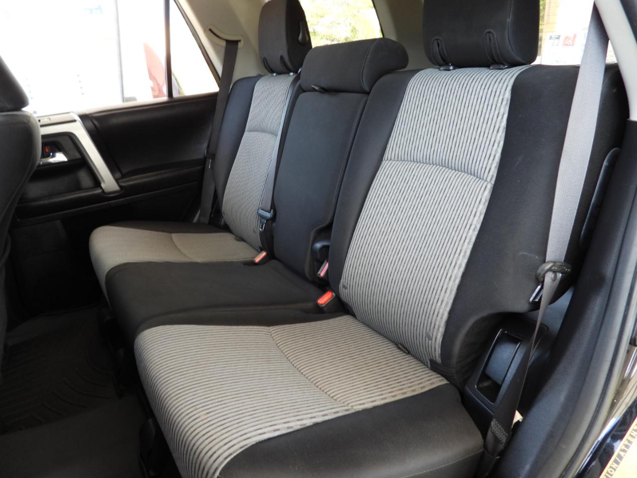 Toyota 4Runner SR5 2WD 2016