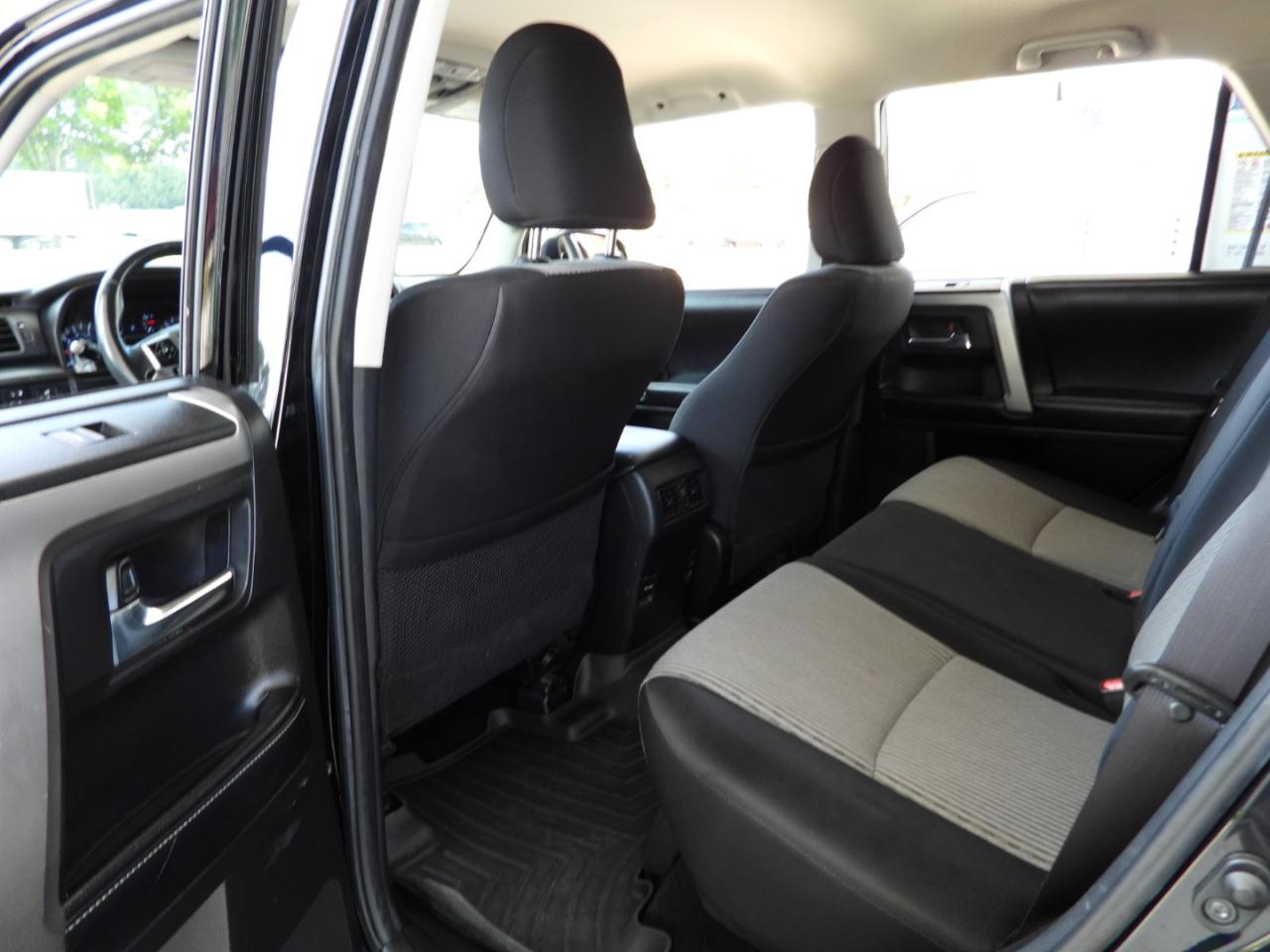 Toyota 4Runner SR5 2WD 2016