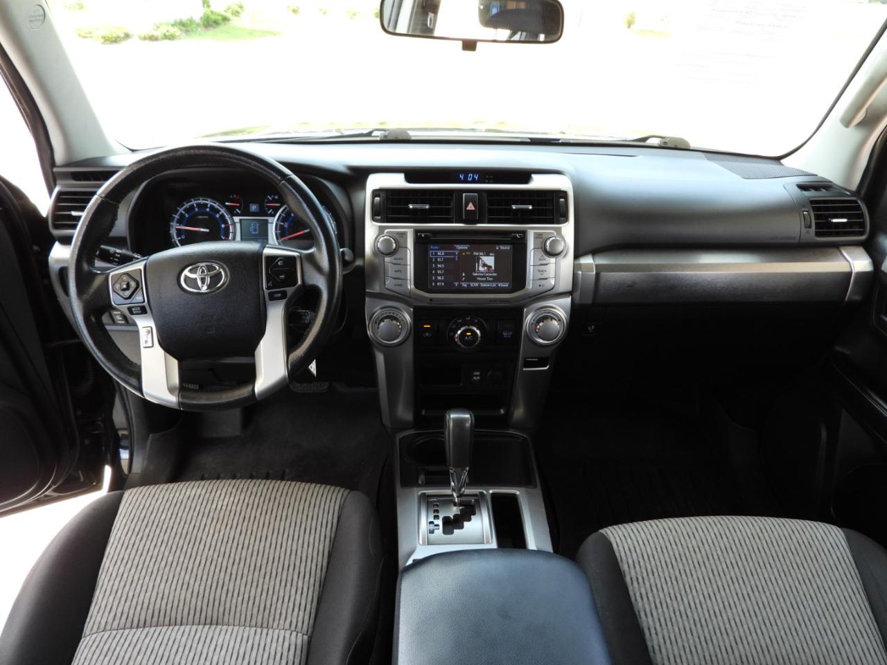 Toyota 4Runner SR5 2WD 2016