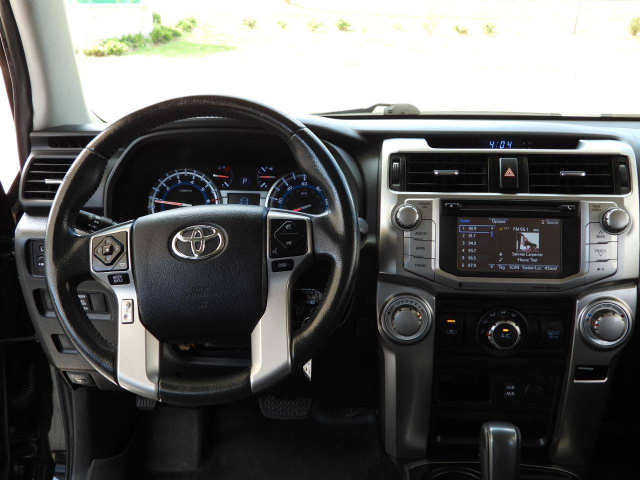 Toyota 4Runner SR5 2WD 2016