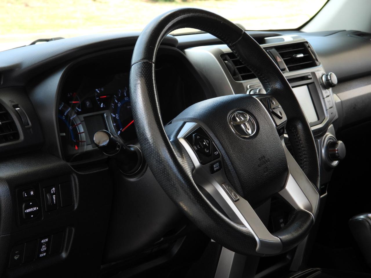 Toyota 4Runner SR5 2WD 2016