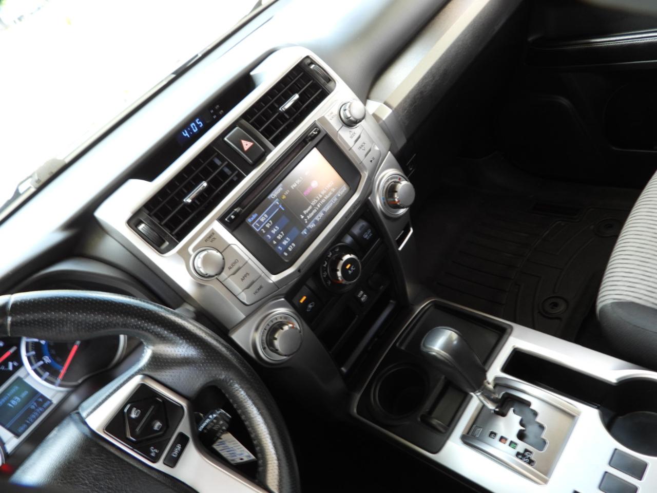 Toyota 4Runner SR5 2WD 2016
