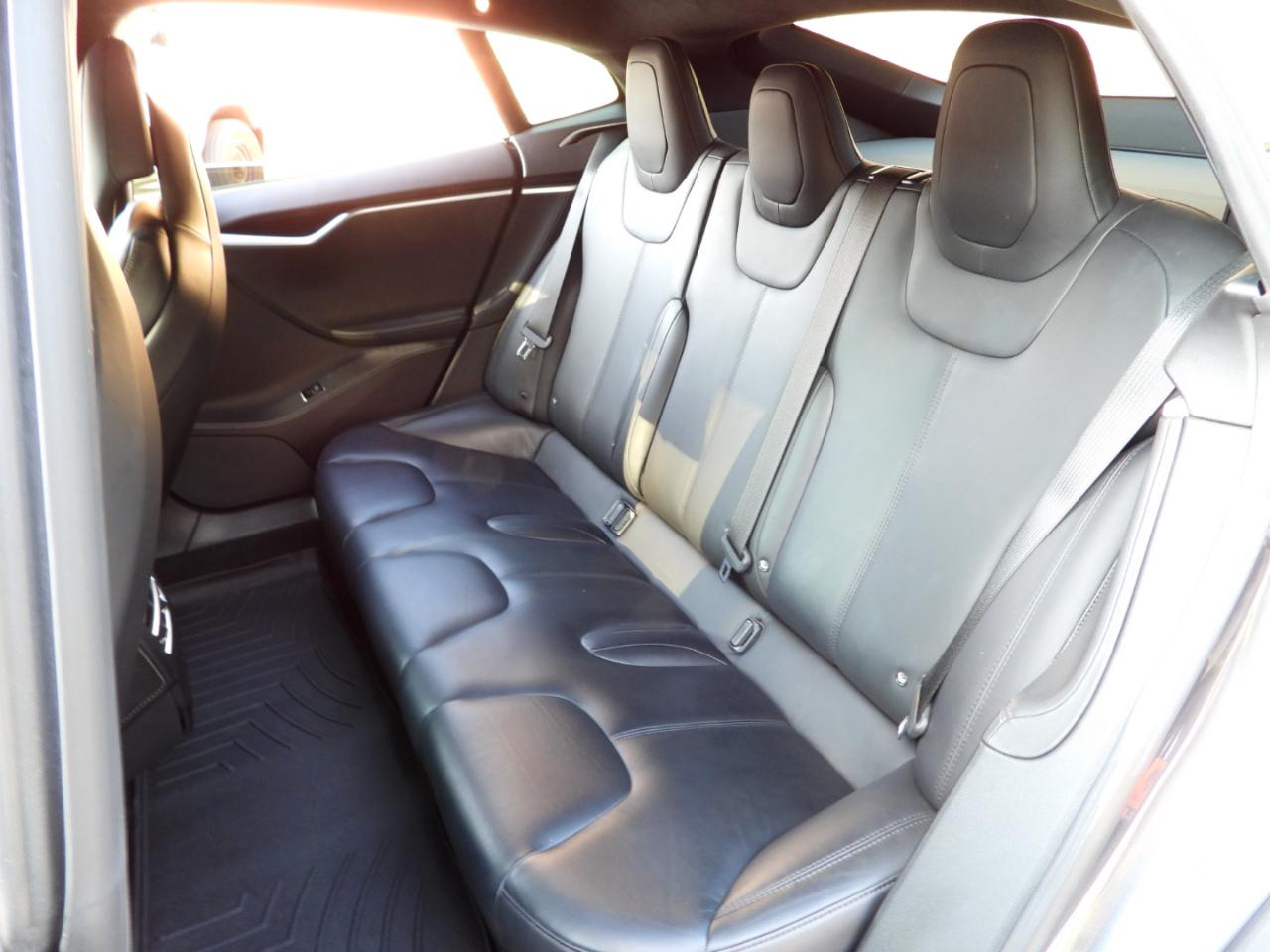 Tesla Model S 75D AWD 2017