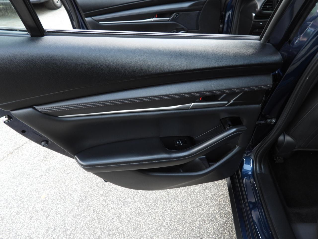 Mazda MAZDA3 2.5 S Select Sport 2024