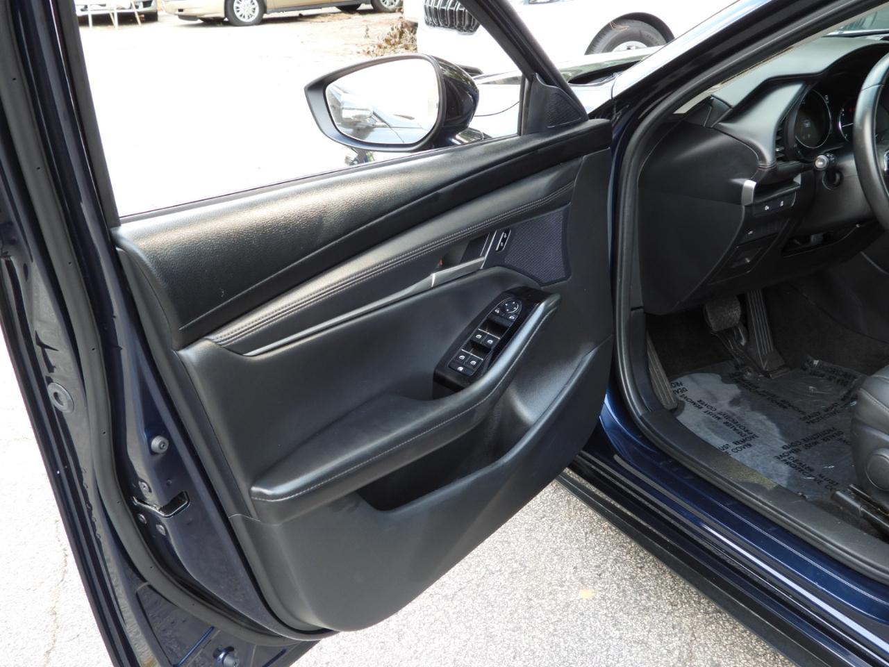 Mazda MAZDA3 2.5 S Select Sport 2024