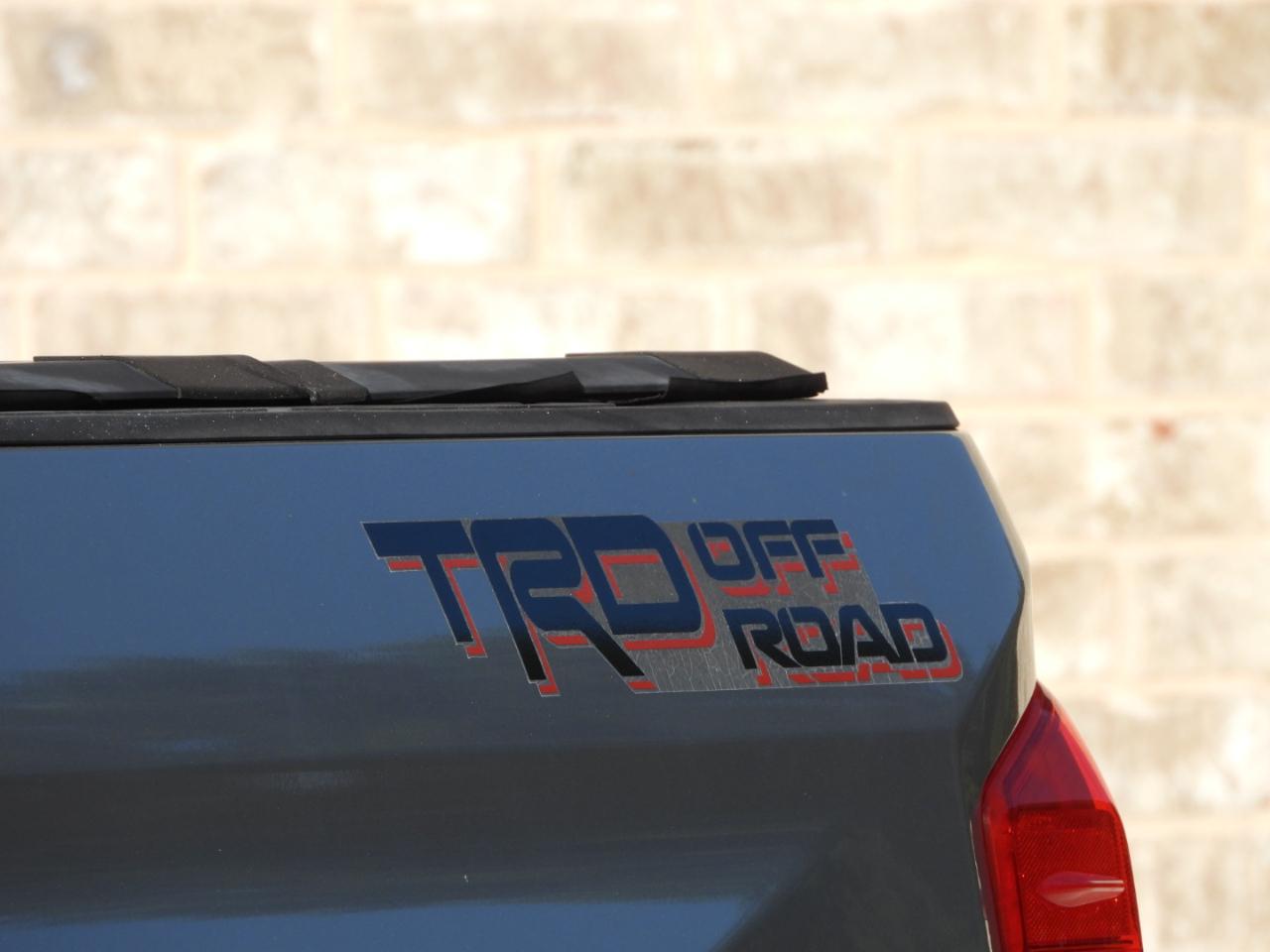 Toyota Tundra SR5 5.7L V8 FFV CrewMax 2WD 2016