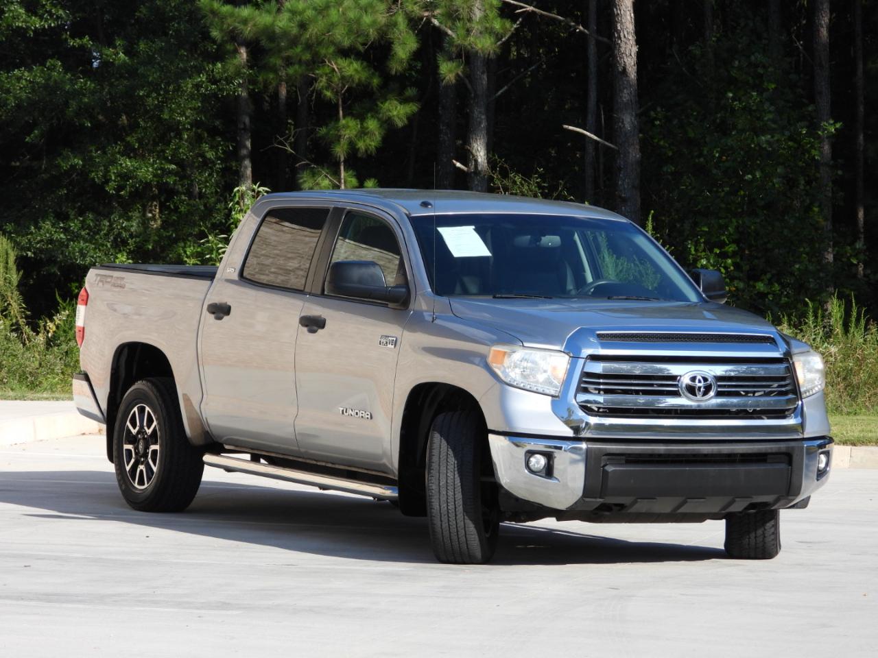 Toyota Tundra SR5 5.7L V8 FFV CrewMax 2WD 2016