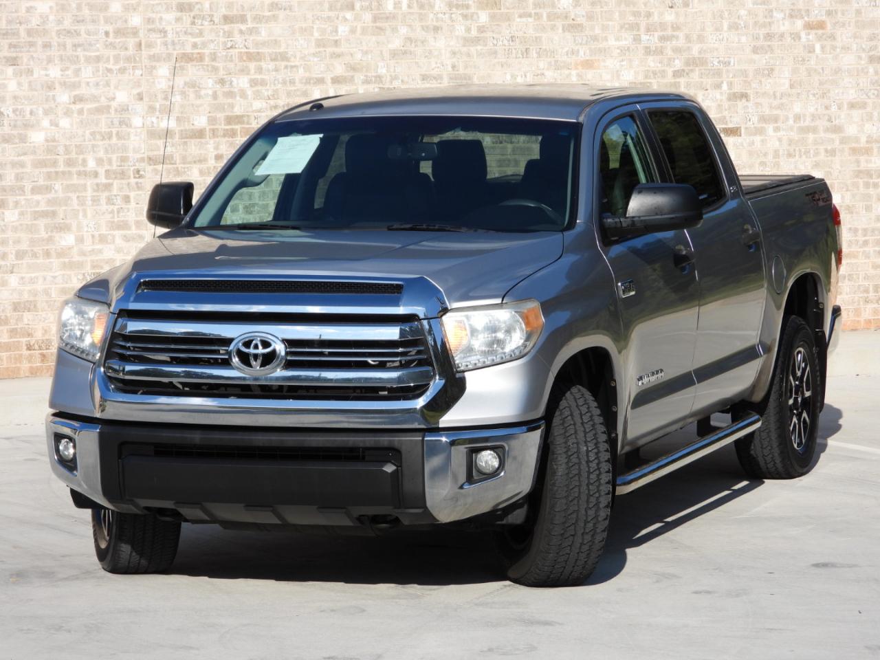 Toyota Tundra SR5 5.7L V8 FFV CrewMax 2WD 2016