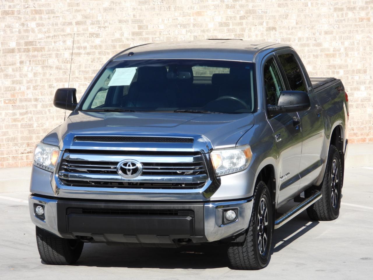 Toyota Tundra SR5 5.7L V8 FFV CrewMax 2WD 2016