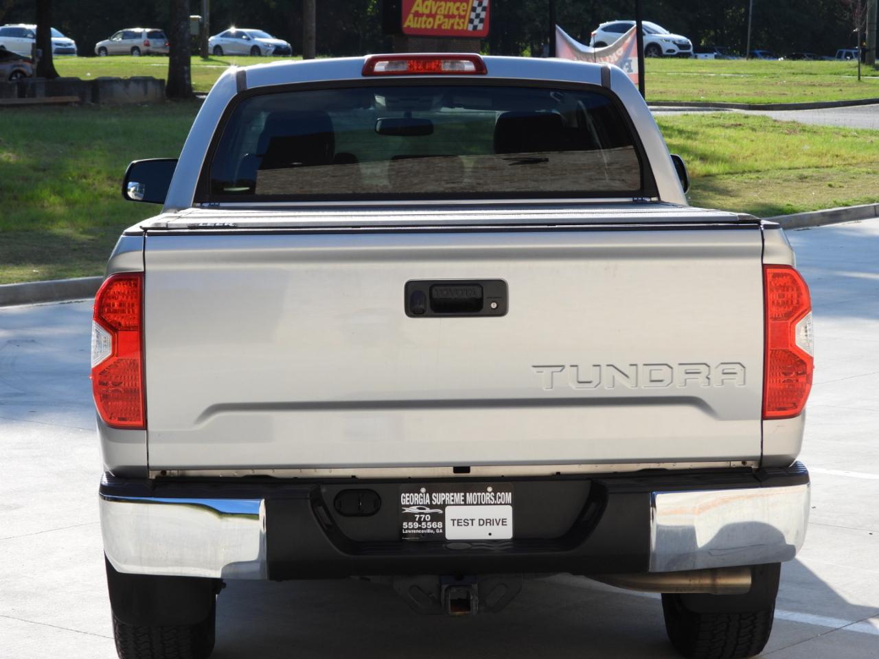 Toyota Tundra SR5 5.7L V8 FFV CrewMax 2WD 2016