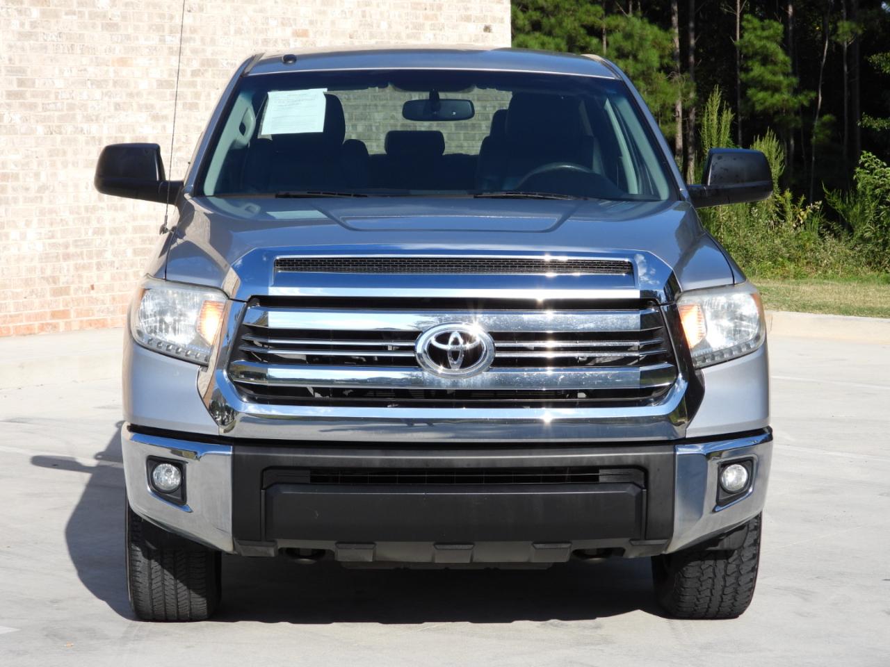 Toyota Tundra SR5 5.7L V8 FFV CrewMax 2WD 2016