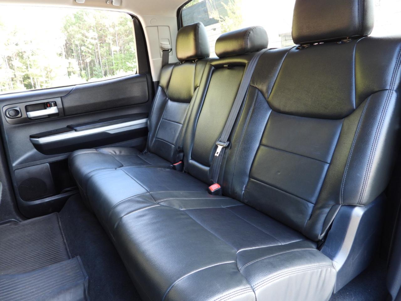 Toyota Tundra SR5 5.7L V8 FFV CrewMax 2WD 2016