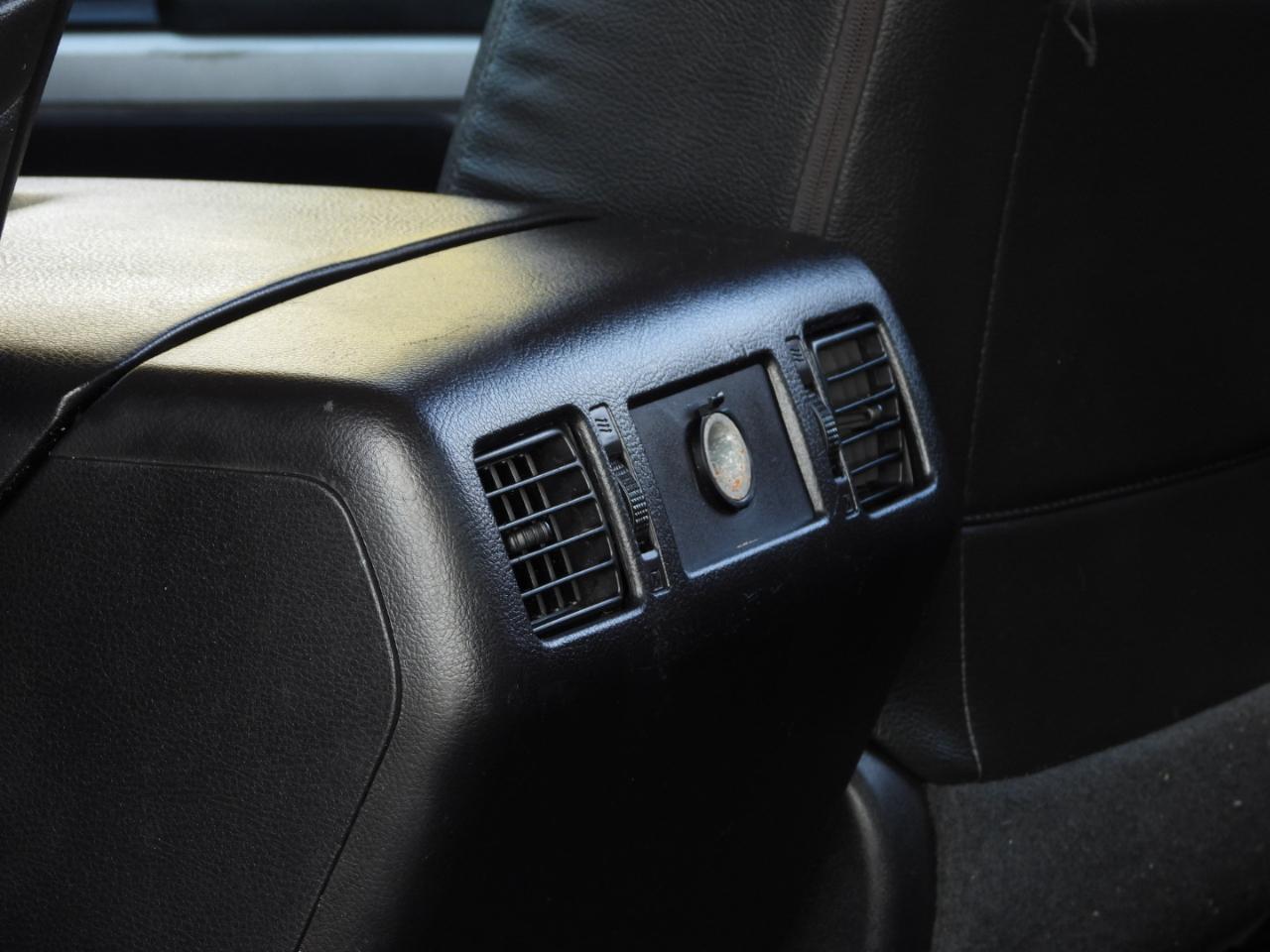 Toyota Tundra SR5 5.7L V8 FFV CrewMax 2WD 2016
