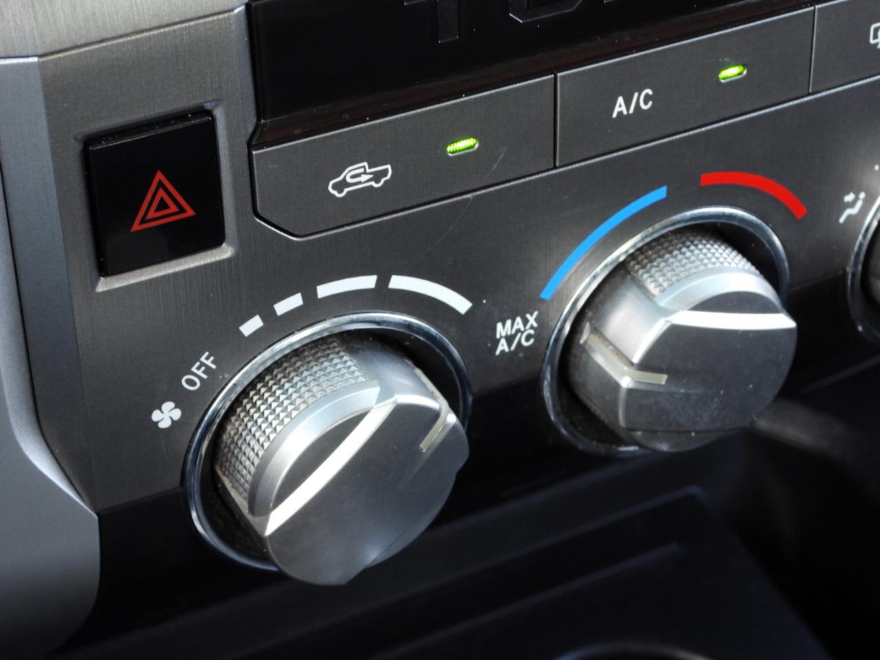 Toyota Tundra SR5 5.7L V8 FFV CrewMax 2WD 2016