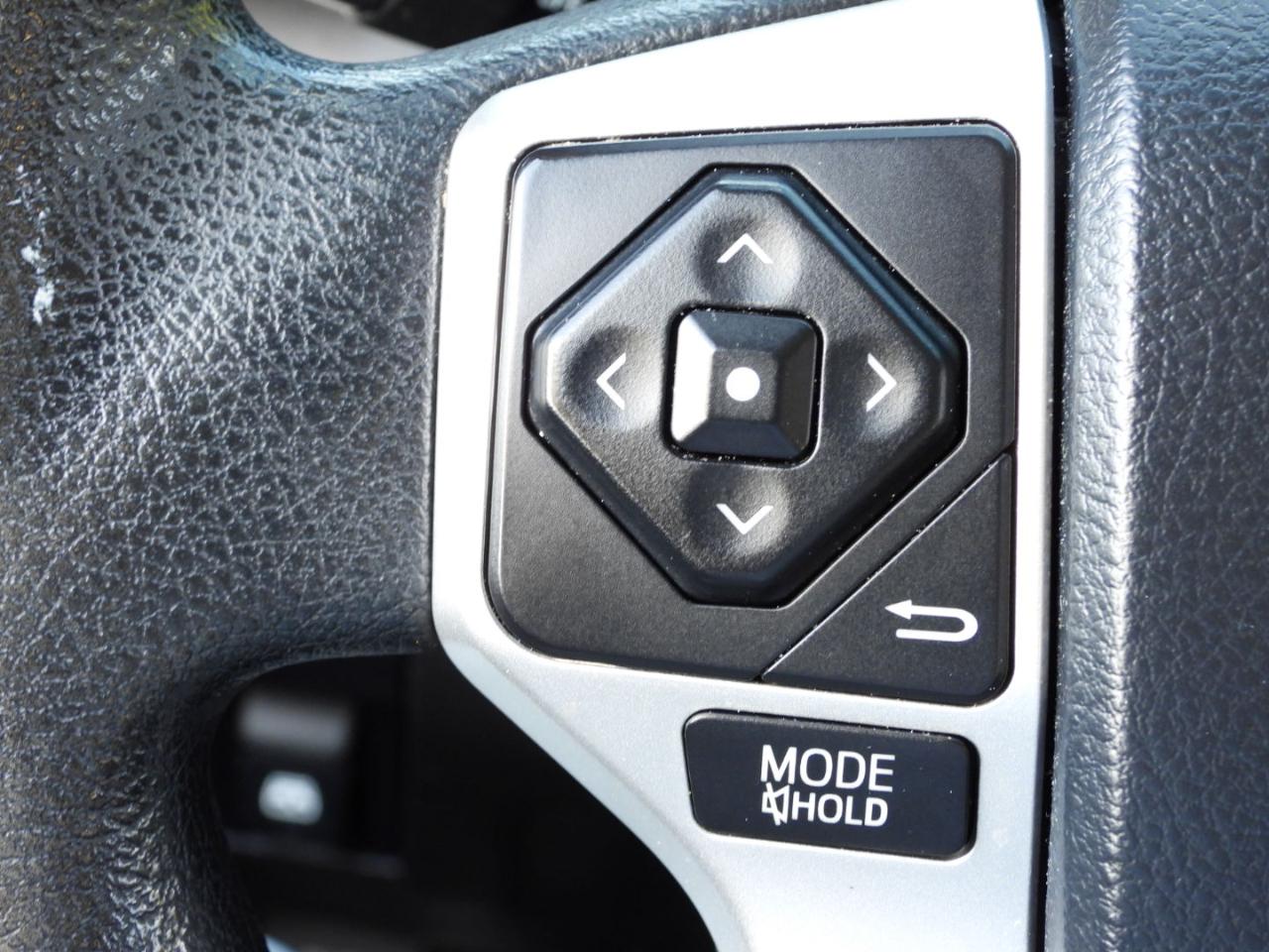Toyota Tundra SR5 5.7L V8 FFV CrewMax 2WD 2016