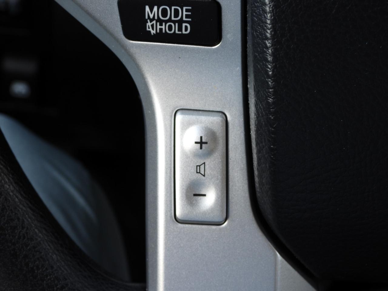 Toyota Tundra SR5 5.7L V8 FFV CrewMax 2WD 2016