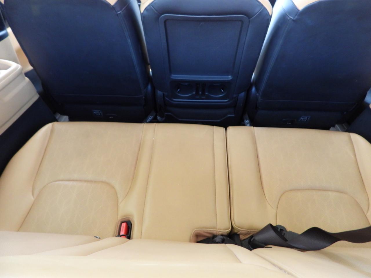 Kia Carnival LX Seat Package 2023