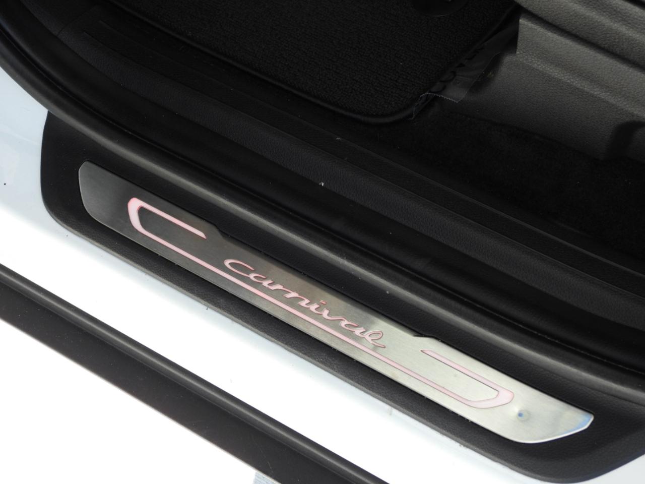 Kia Carnival LX Seat Package 2023