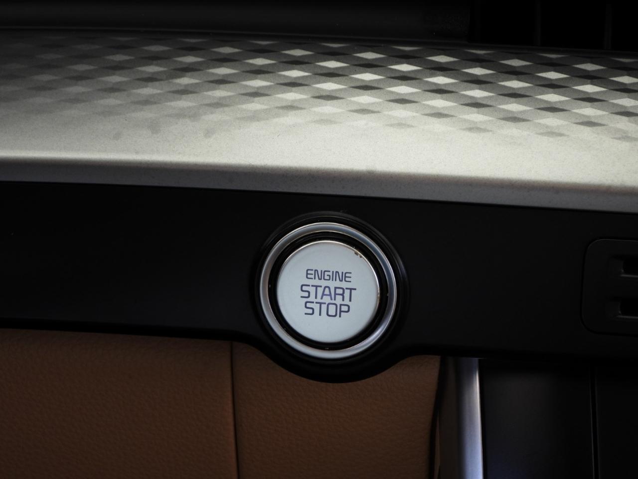 Kia Carnival LX Seat Package 2023