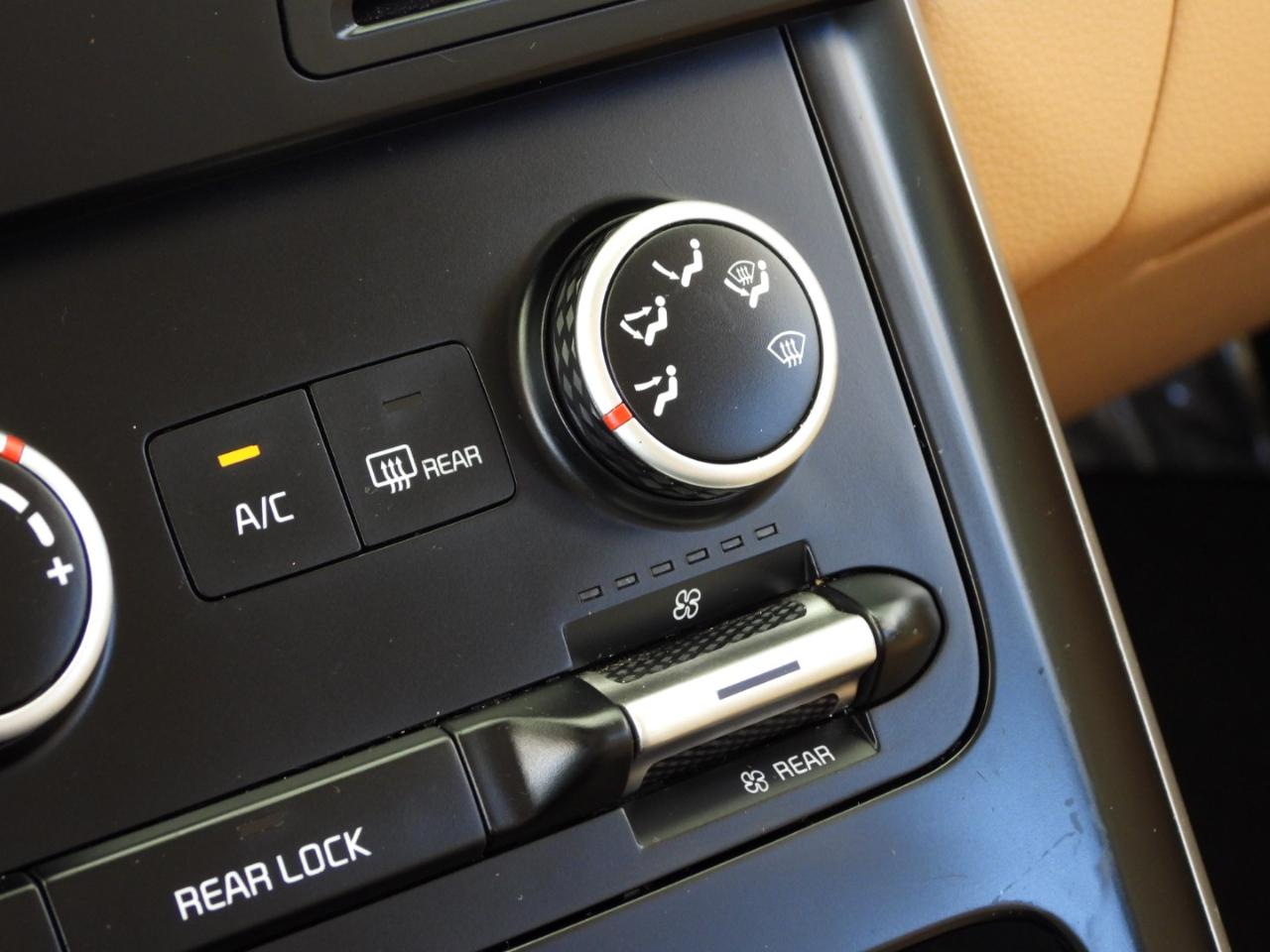 Kia Carnival LX Seat Package 2023