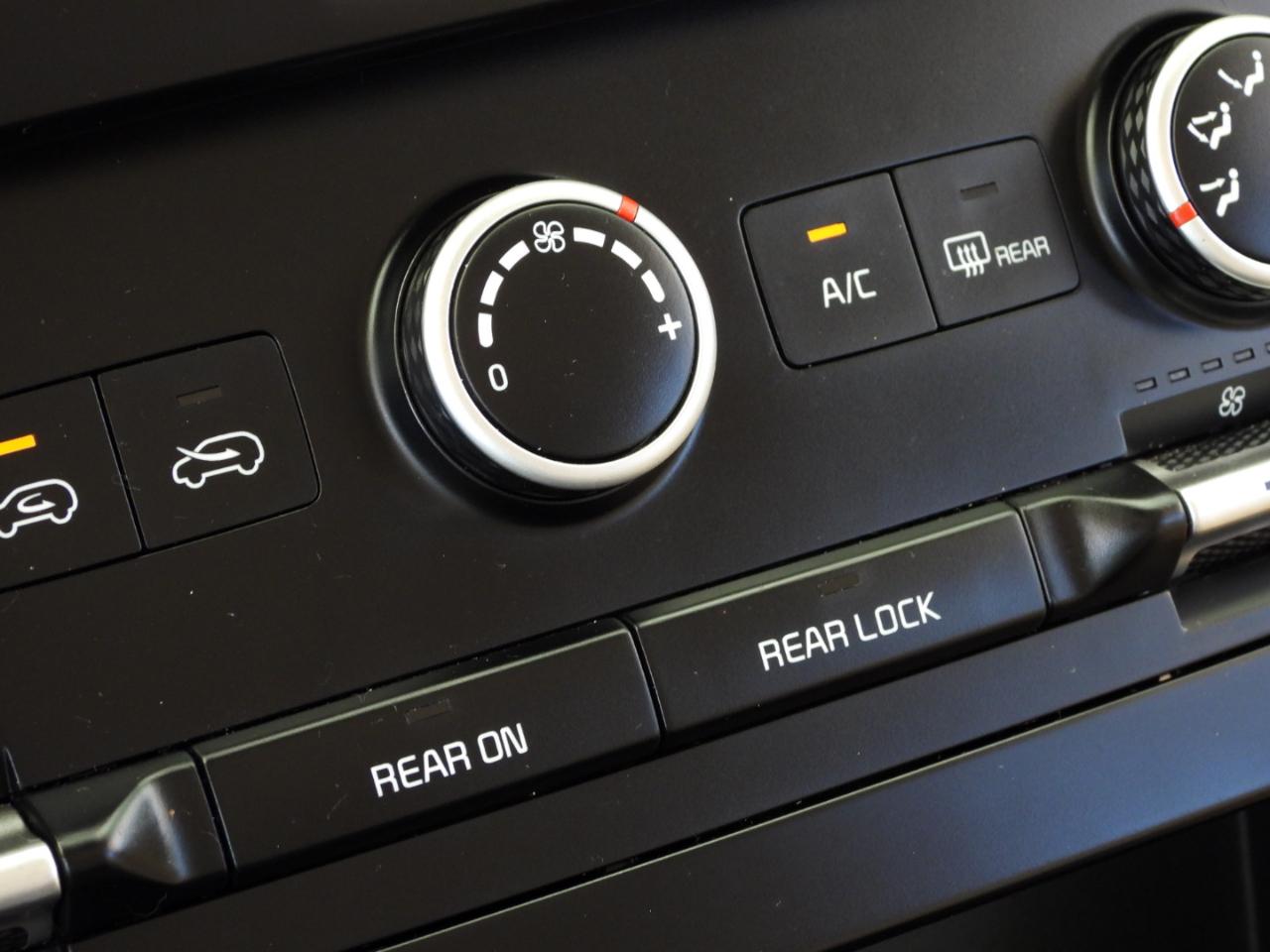 Kia Carnival LX Seat Package 2023