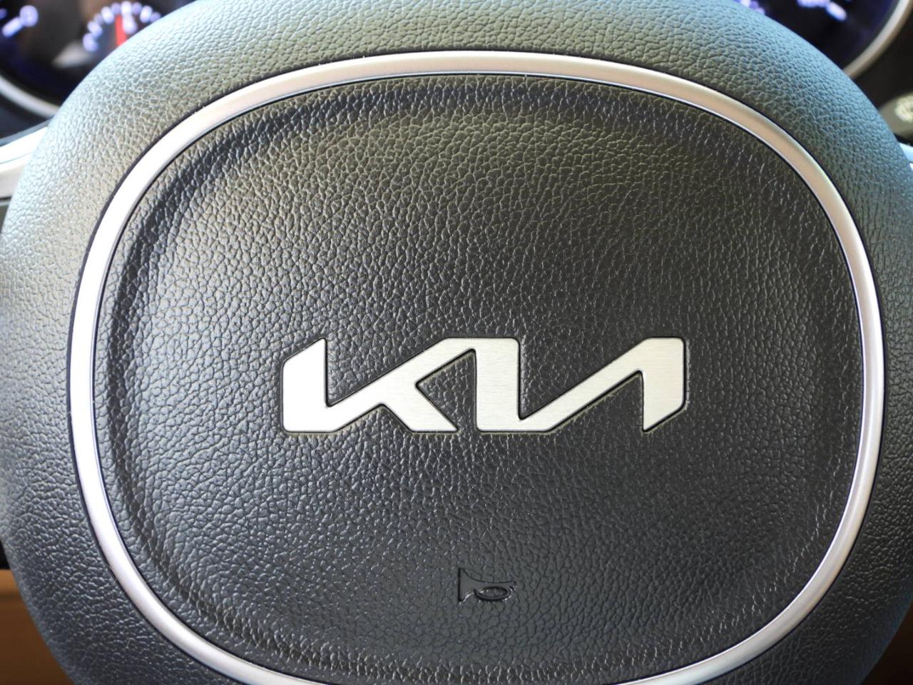 Kia Carnival LX Seat Package 2023
