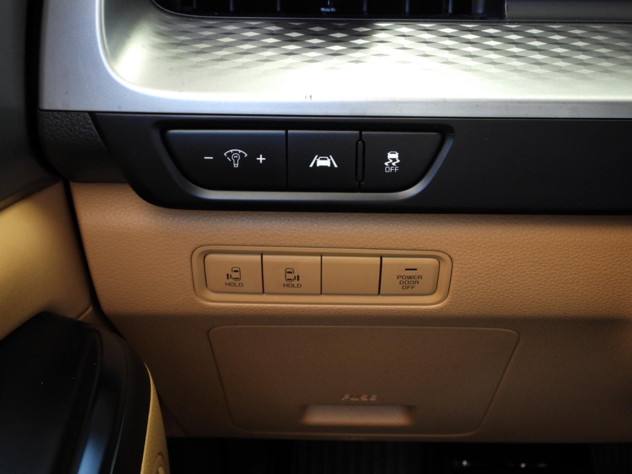 Kia Carnival LX Seat Package 2023
