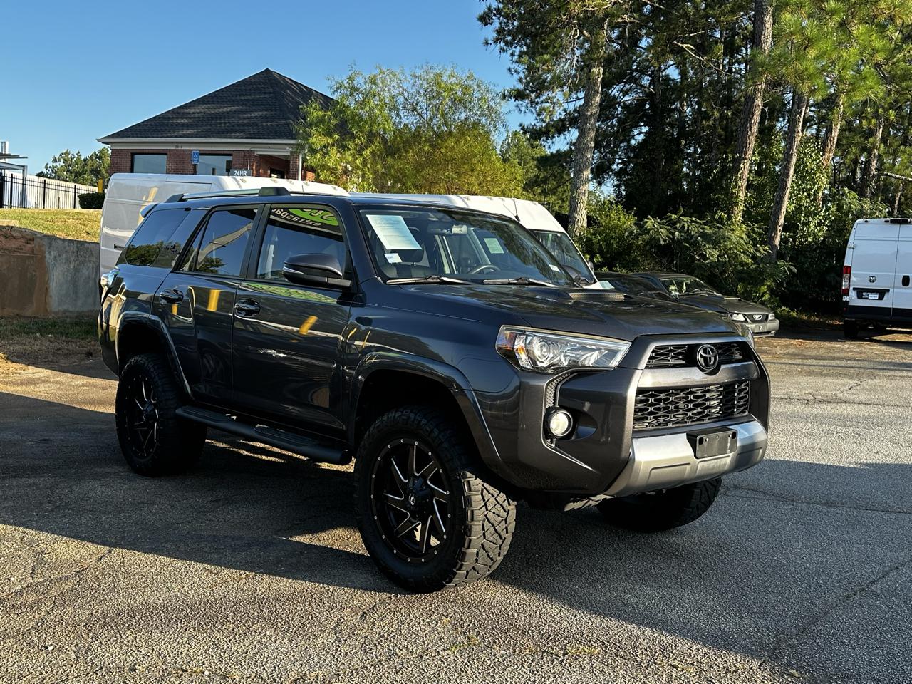 Toyota 4Runner TRD Off-road Premium 4WD 2018