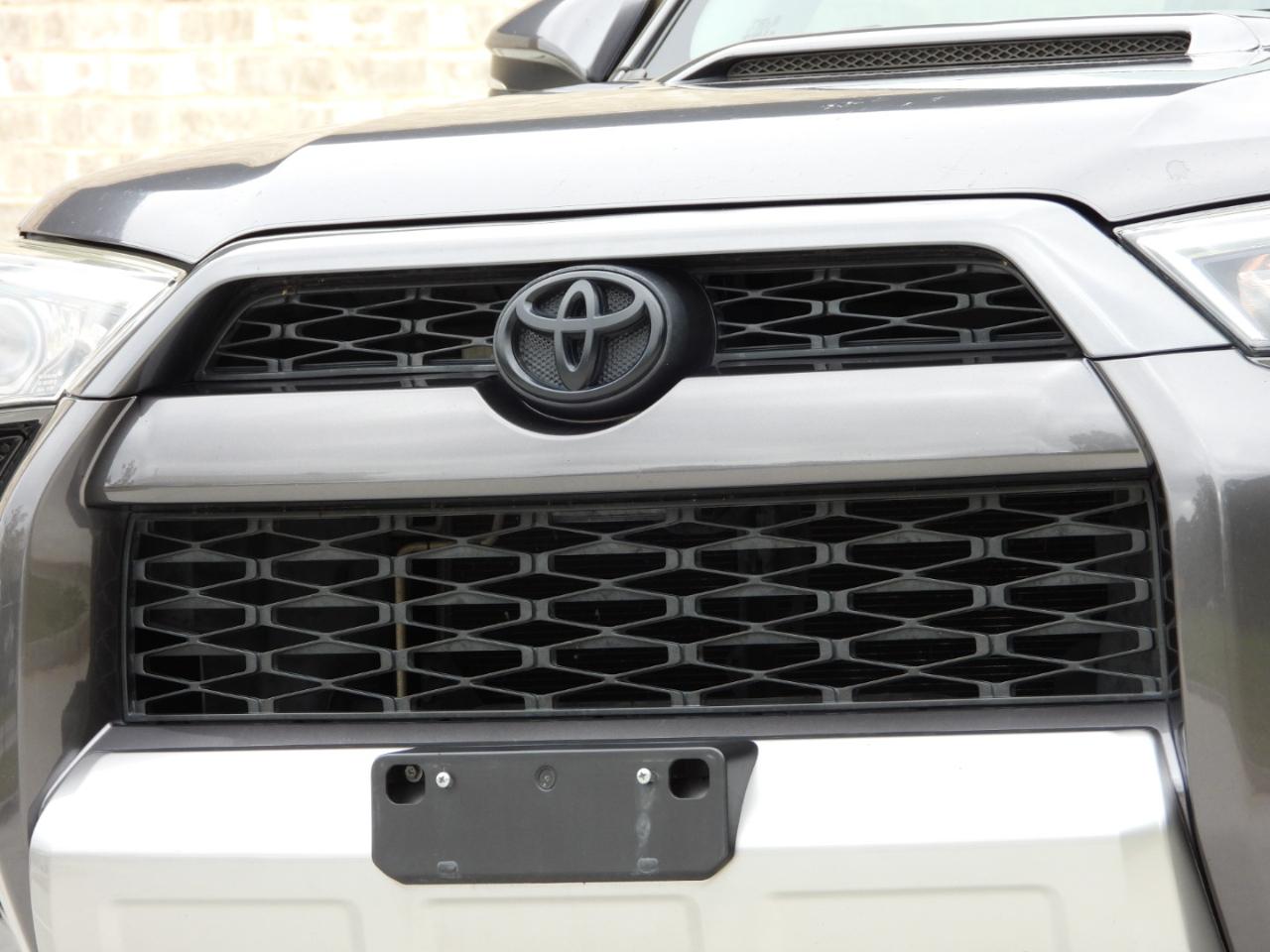 Toyota 4Runner TRD Off-road Premium 4WD 2018
