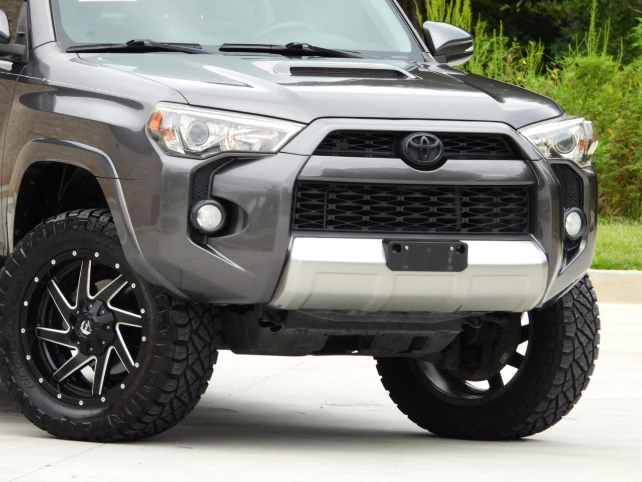 Toyota 4Runner TRD Off-road Premium 4WD 2018