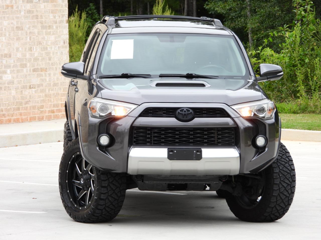 Toyota 4Runner TRD Off-road Premium 4WD 2018