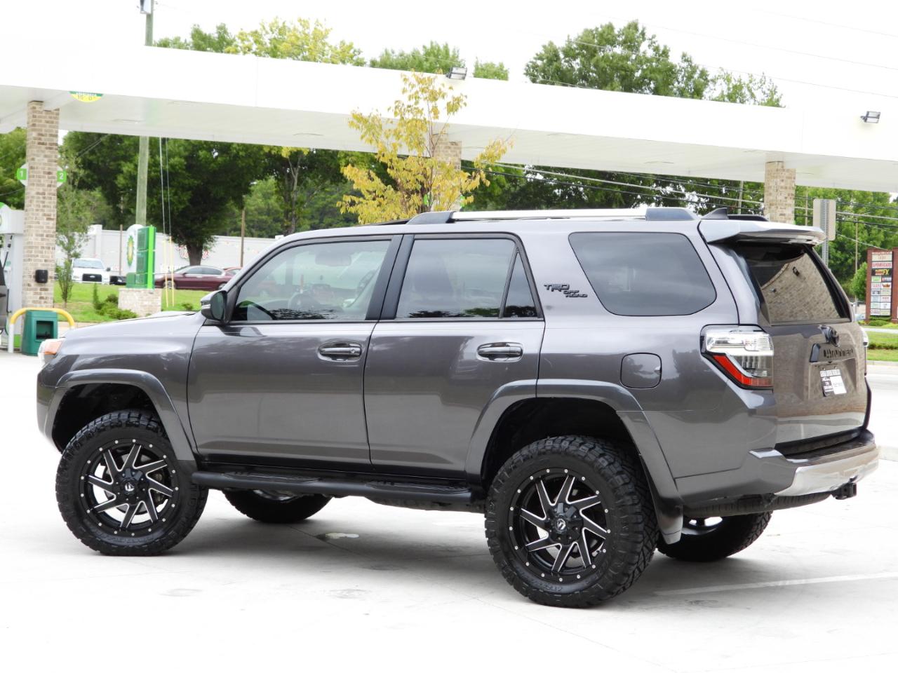 Toyota 4Runner TRD Off-road Premium 4WD 2018