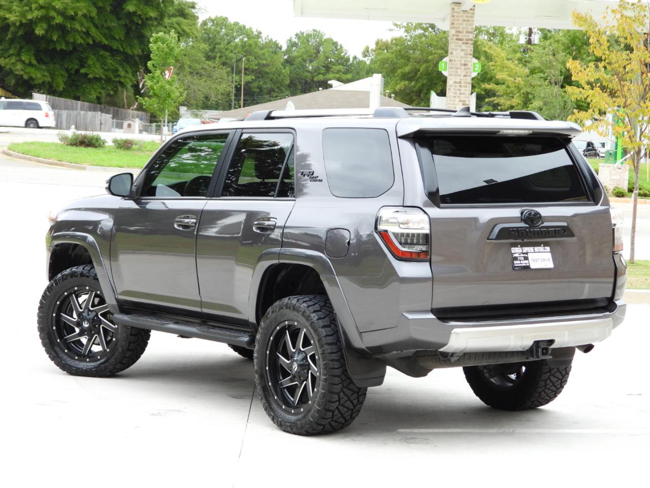 Toyota 4Runner TRD Off-road Premium 4WD 2018