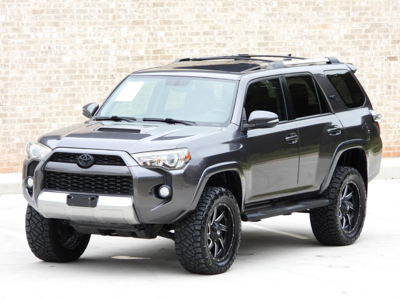 Toyota 4Runner TRD Off-road Premium 4WD 2018