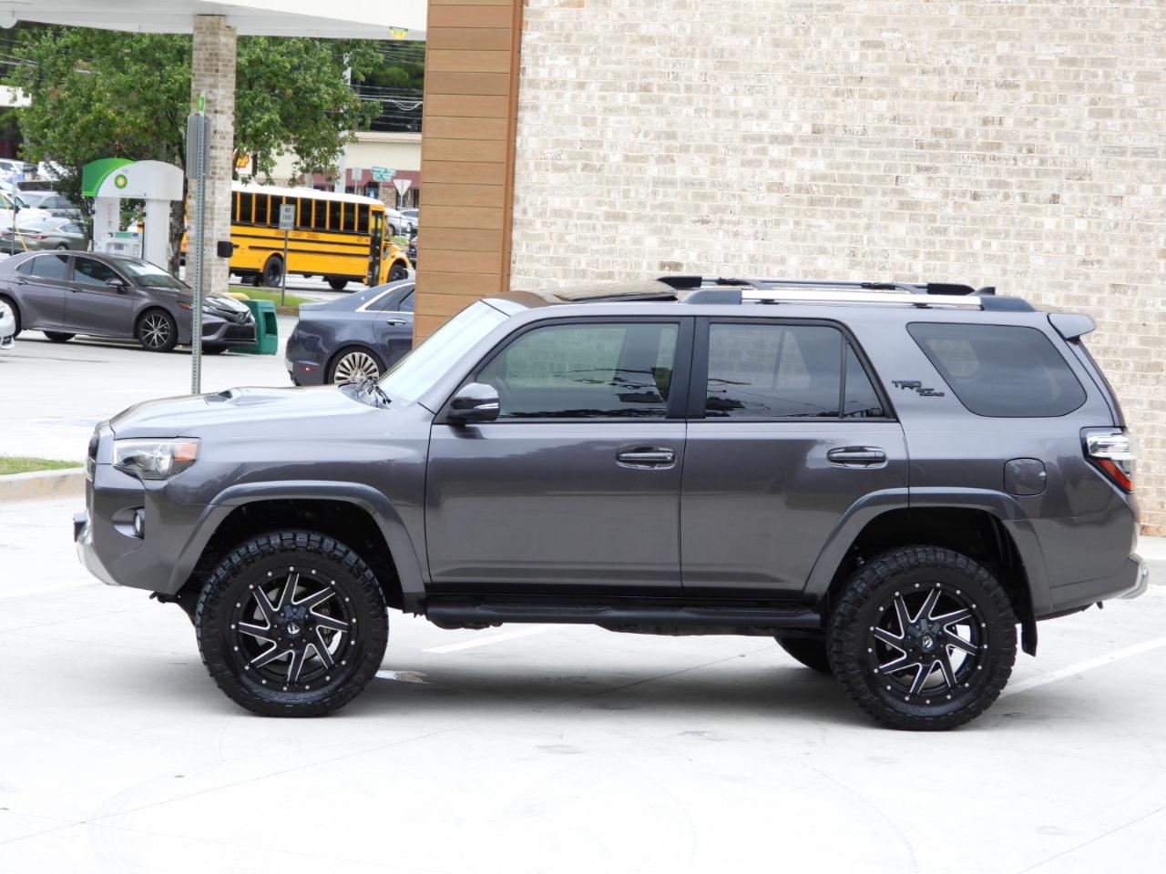 Toyota 4Runner TRD Off-road Premium 4WD 2018