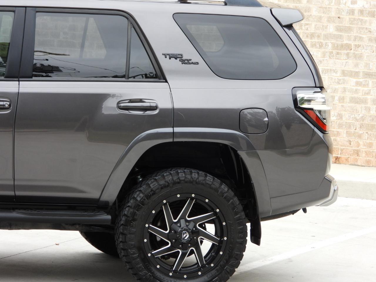 Toyota 4Runner TRD Off-road Premium 4WD 2018