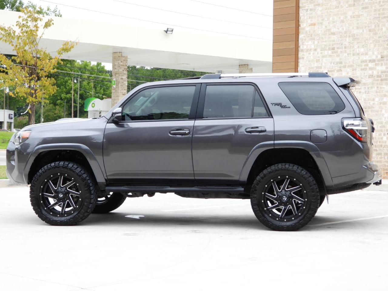 Toyota 4Runner TRD Off-road Premium 4WD 2018