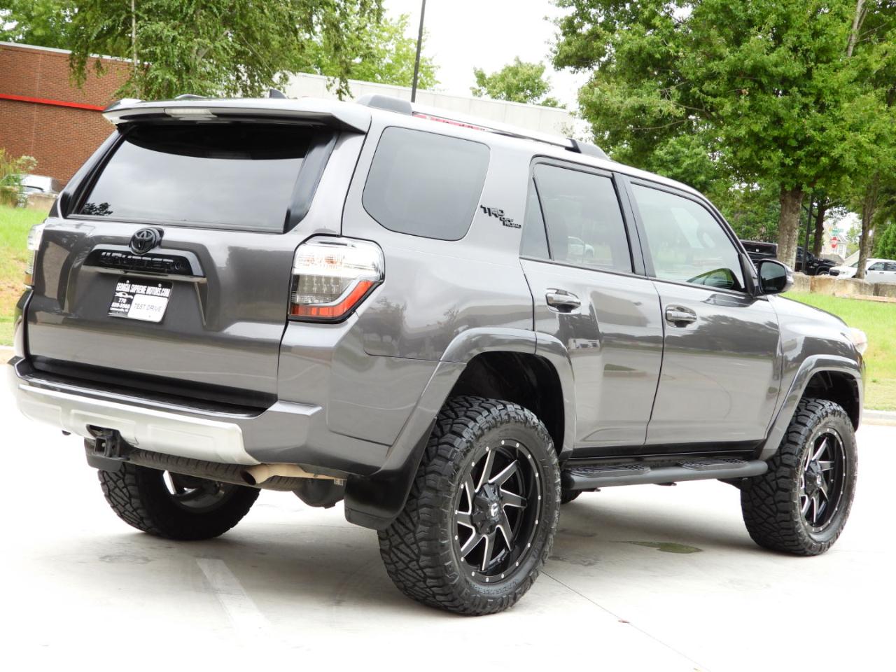 Toyota 4Runner TRD Off-road Premium 4WD 2018