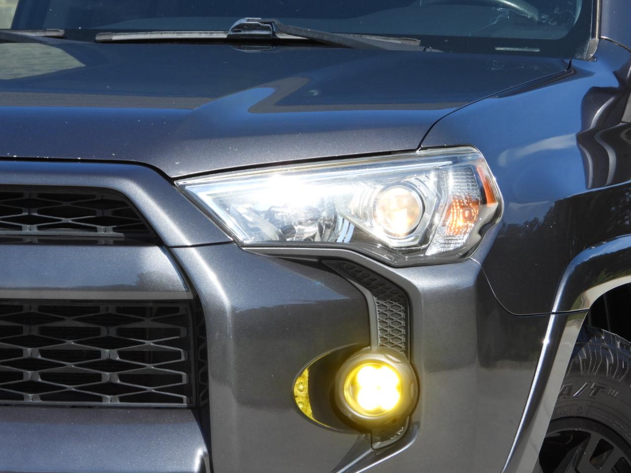 Toyota 4Runner SR5 2WD 2019