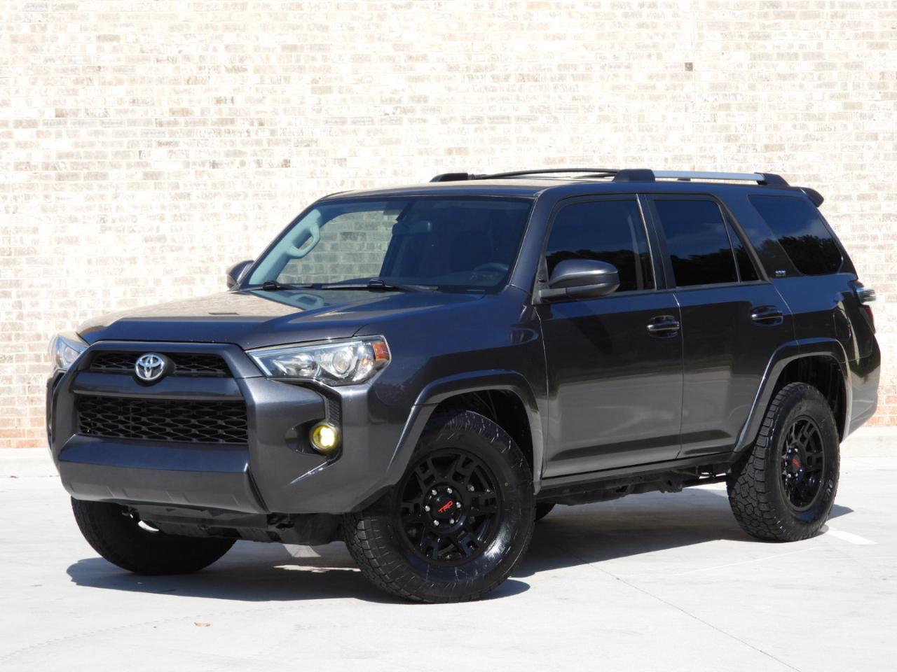 Toyota 4Runner SR5 2WD 2019
