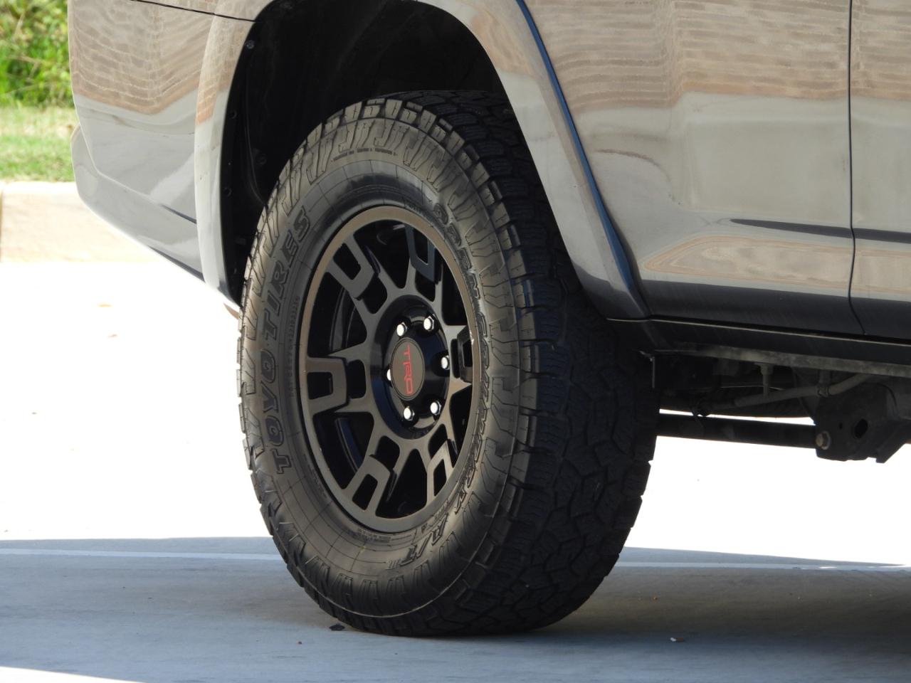 Toyota 4Runner SR5 2WD 2019