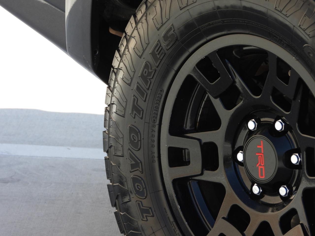 Toyota 4Runner SR5 2WD 2019