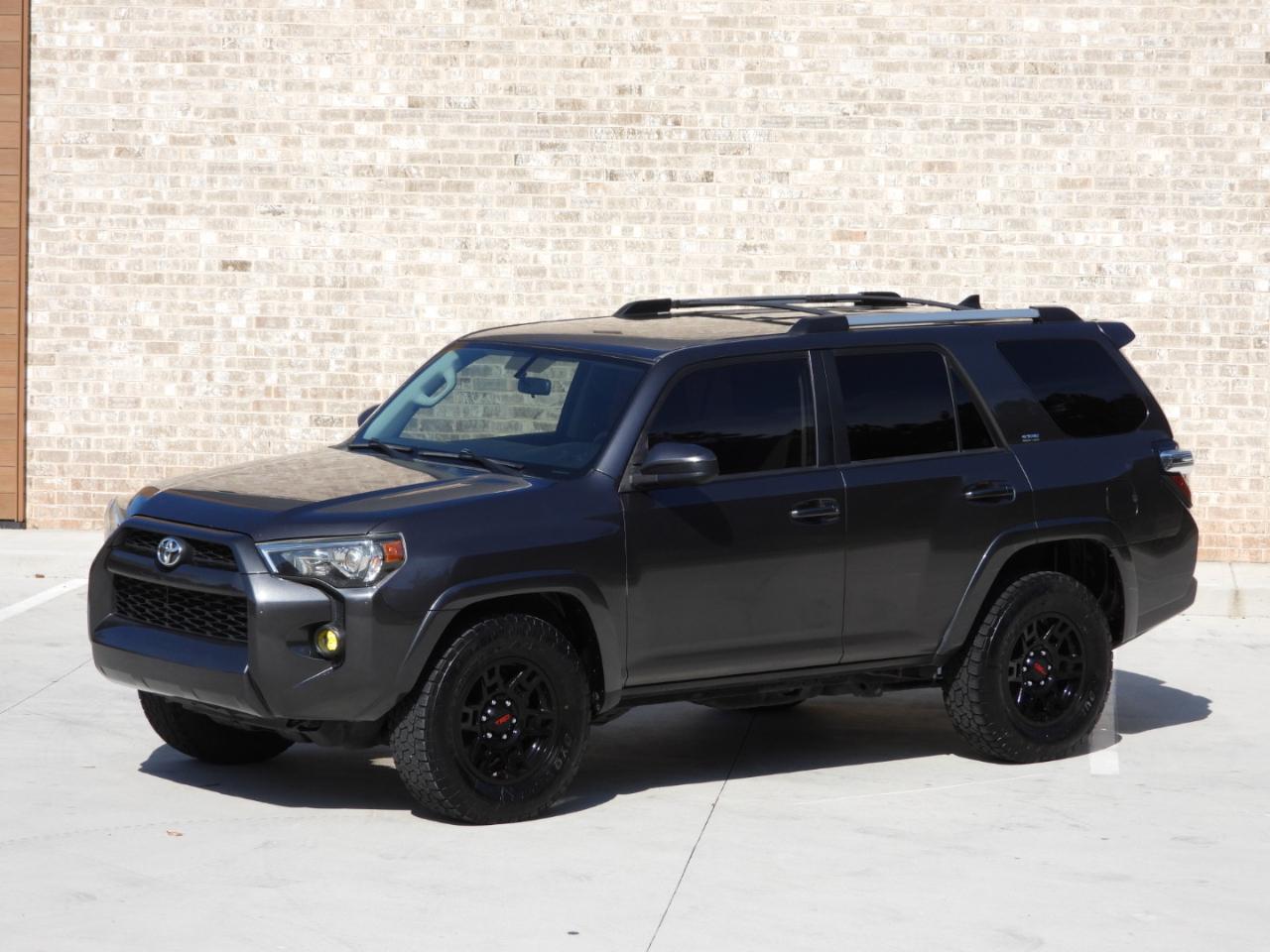 Toyota 4Runner SR5 2WD 2019