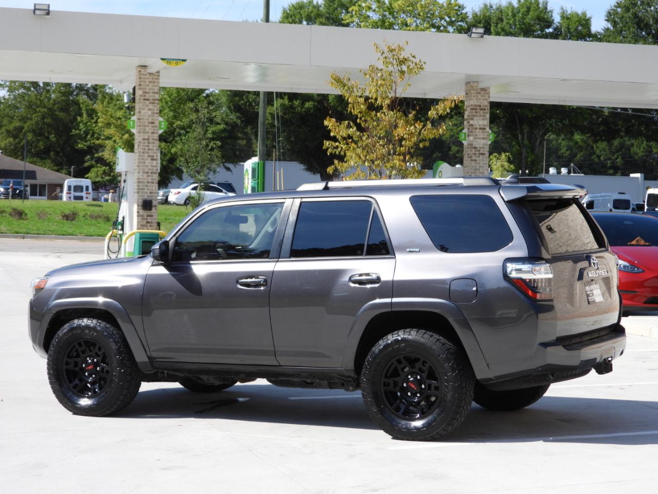 Toyota 4Runner SR5 2WD 2019