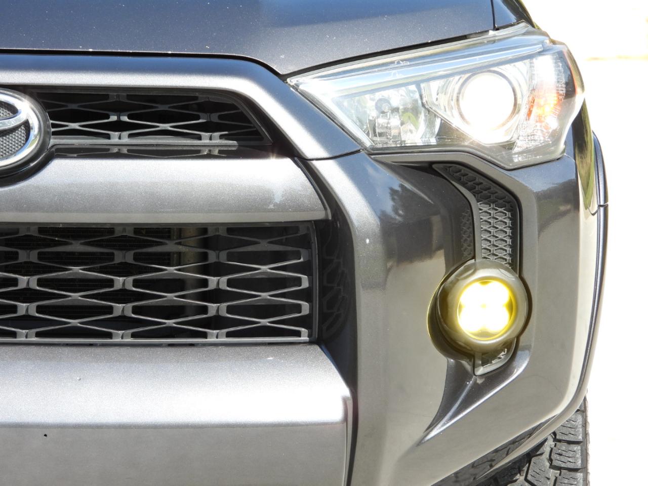 Toyota 4Runner SR5 2WD 2019